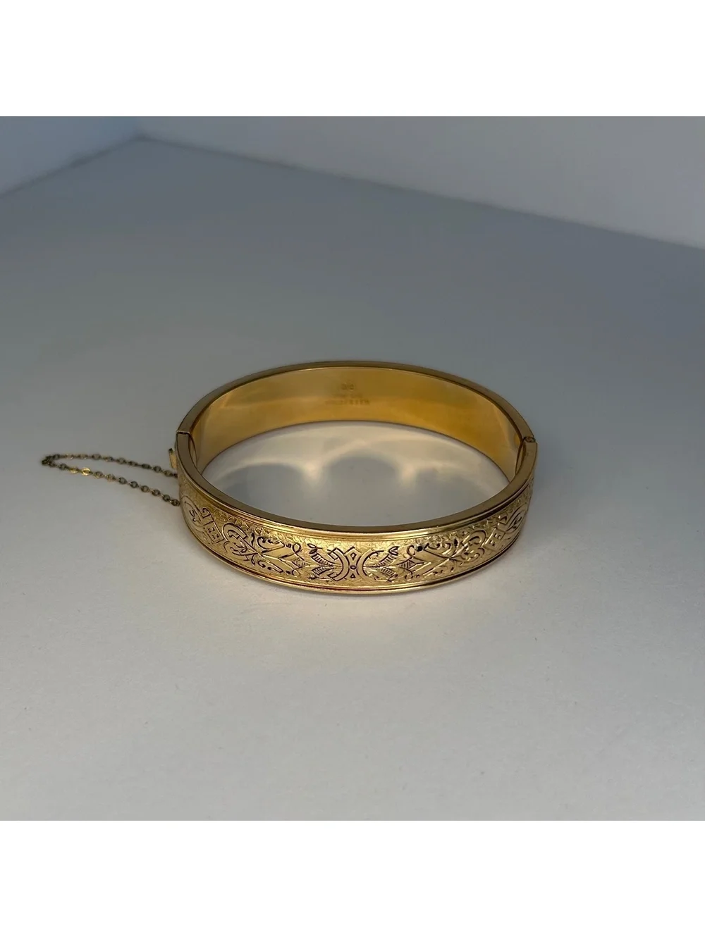 Vintage Victorian Style BB Binder Brothers 1/20-12K Gold Filled Bangle Bracelet